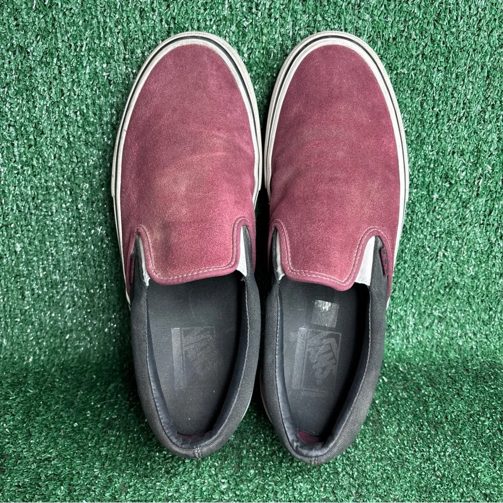 Vans Classic Slip-On Shoes Mens‎ Size 12 Maroon Suede Skate Sneakers Low Top